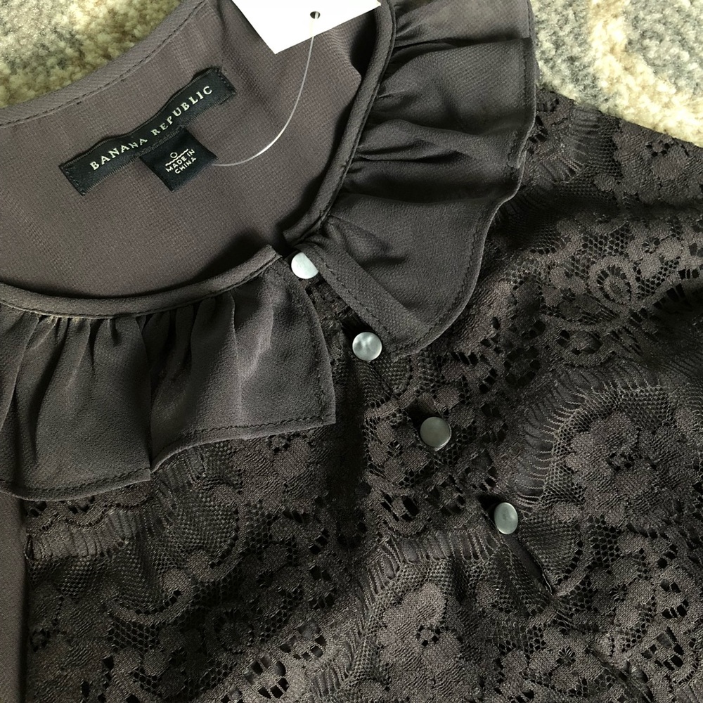 Banana Republic Gray Lace Ruffle Dressy Tank NWT